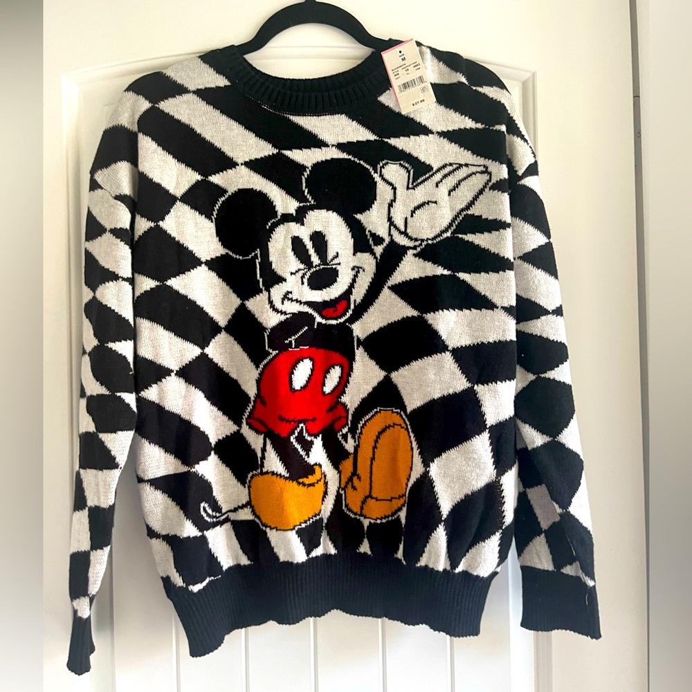 NWT Disney Mickey Mouse Sweater Women’s medium